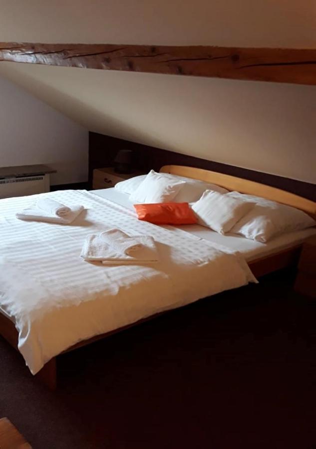 Hotel Garni Belveder 赫任斯科 外观 照片