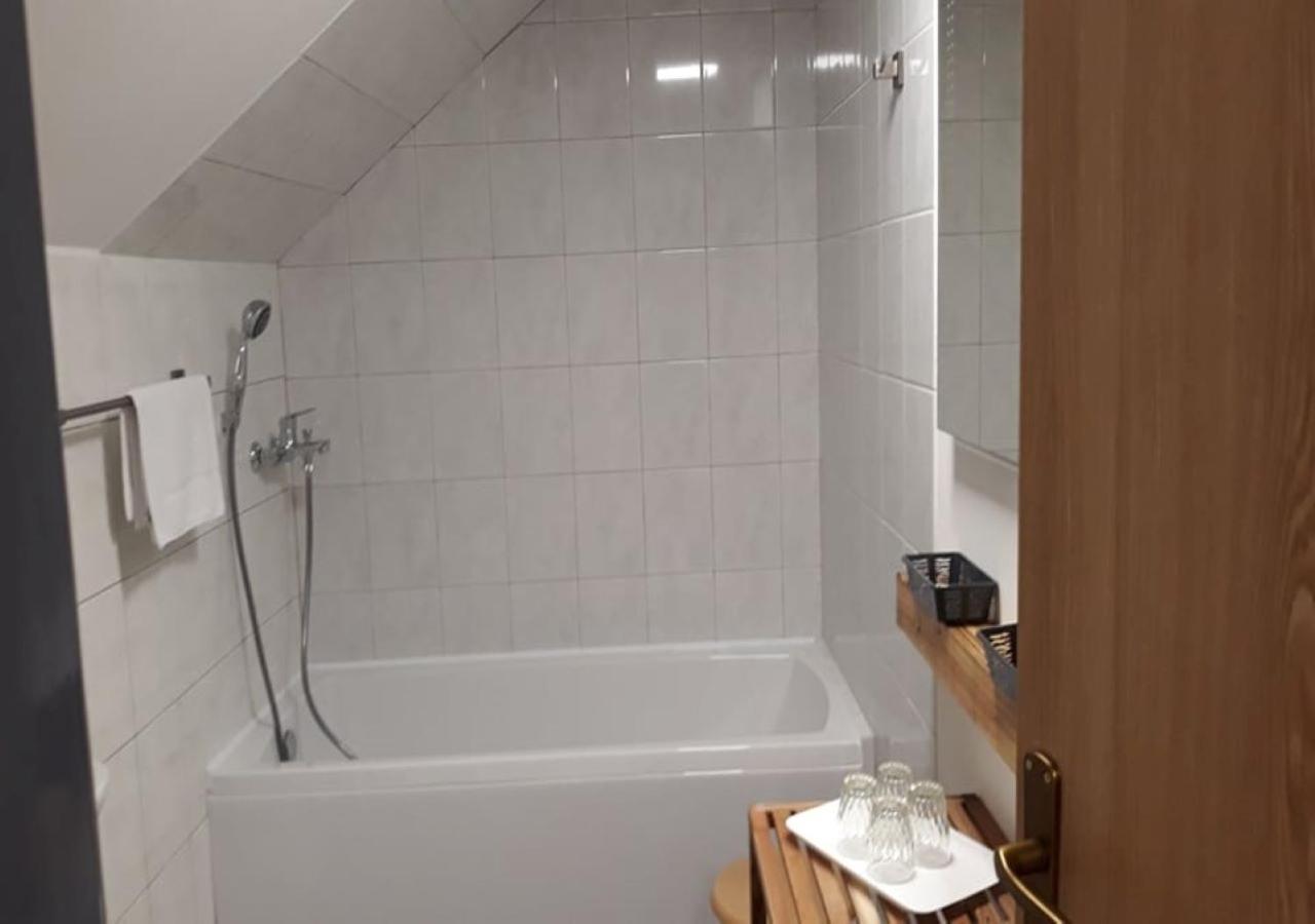 Hotel Garni Belveder 赫任斯科 外观 照片