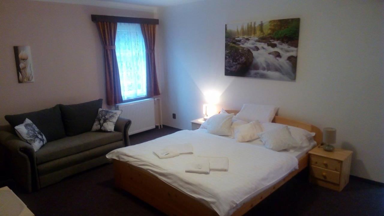 Hotel Garni Belveder 赫任斯科 外观 照片