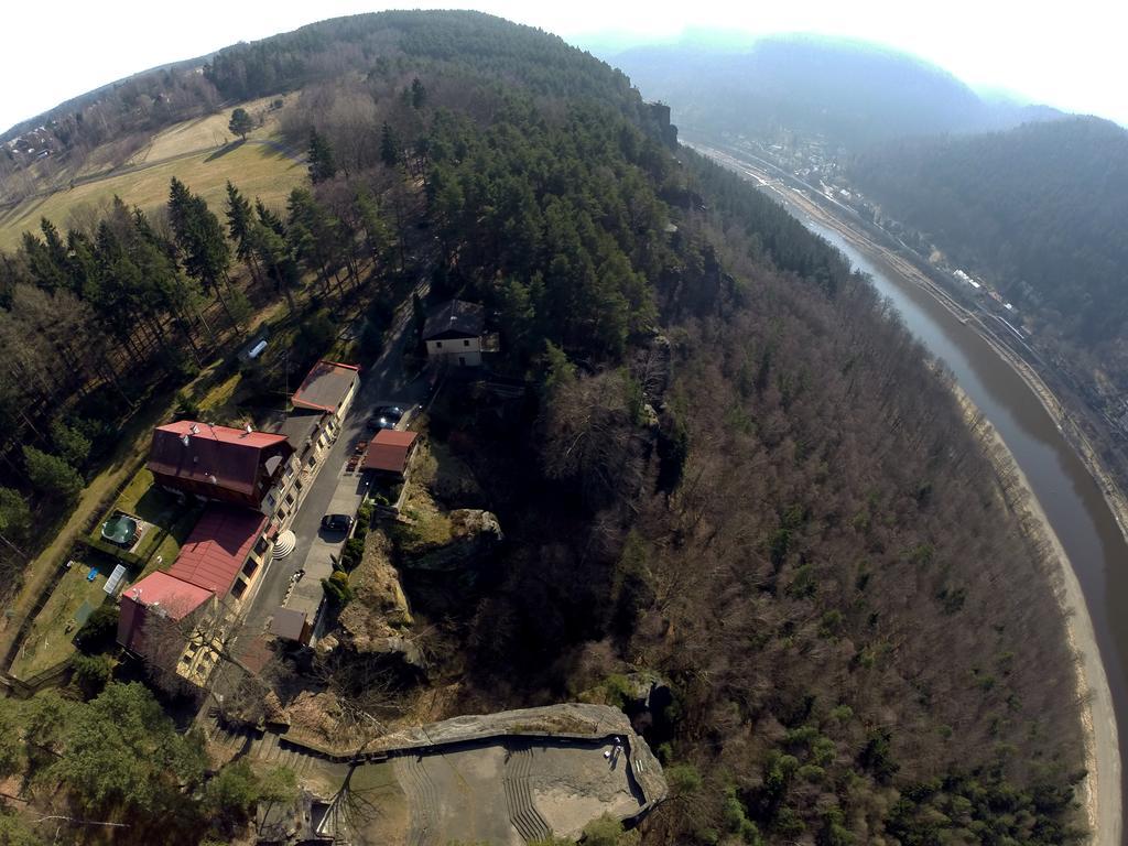 Hotel Garni Belveder 赫任斯科 外观 照片