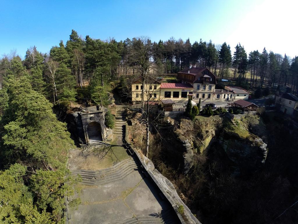 Hotel Garni Belveder 赫任斯科 外观 照片