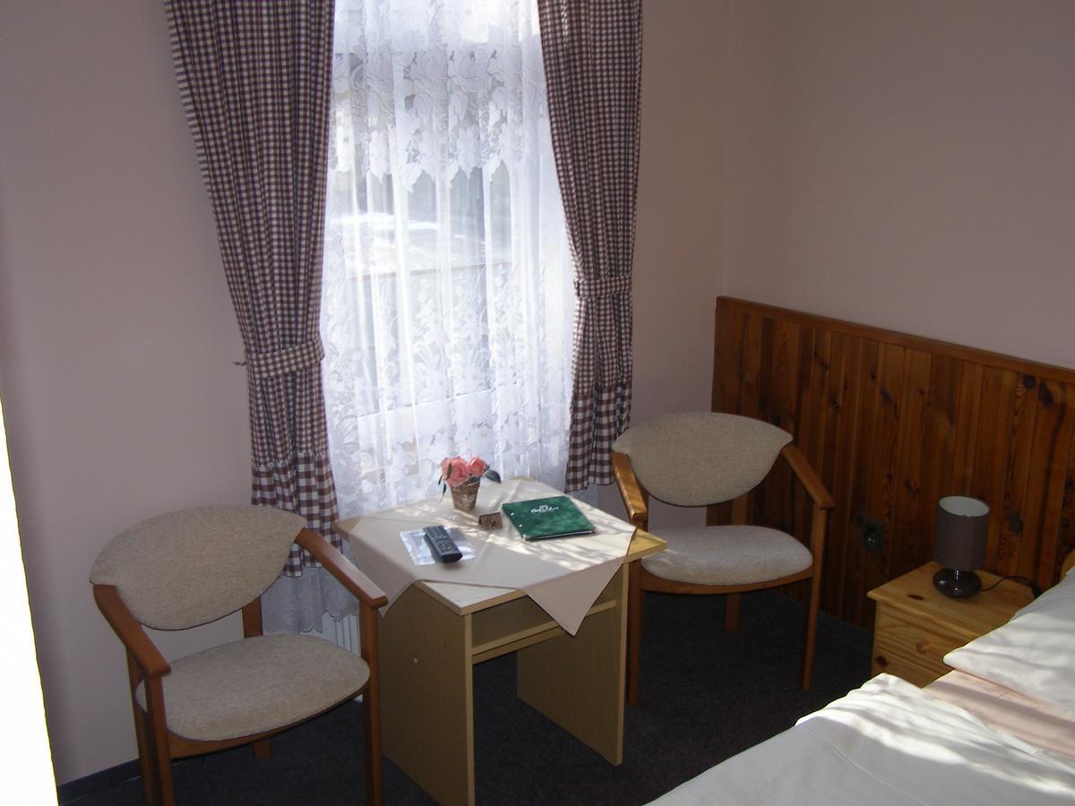 Hotel Garni Belveder 赫任斯科 外观 照片