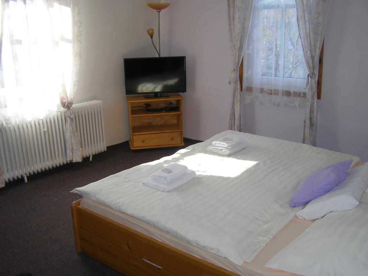 Hotel Garni Belveder 赫任斯科 外观 照片