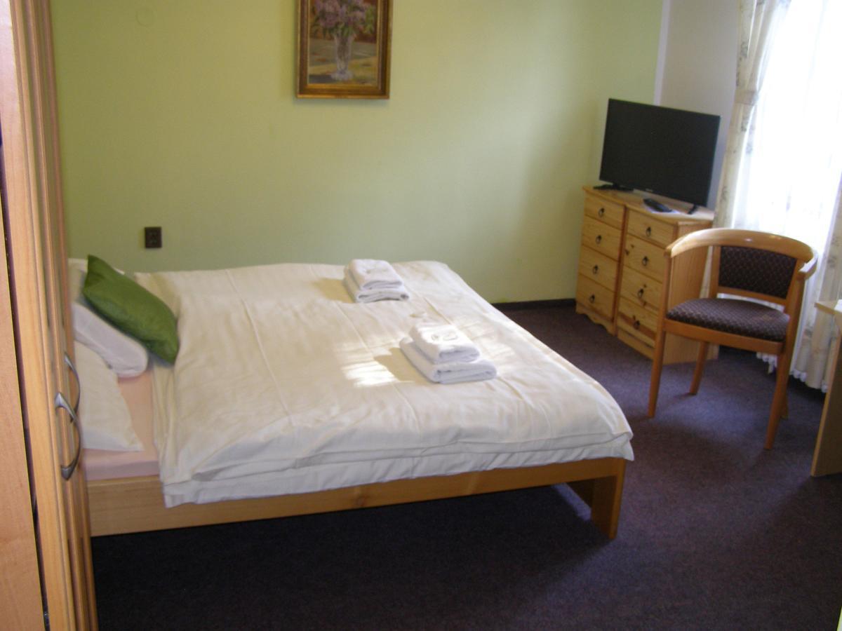 Hotel Garni Belveder 赫任斯科 外观 照片